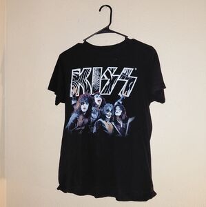 Kiss 2023 Tshirt.